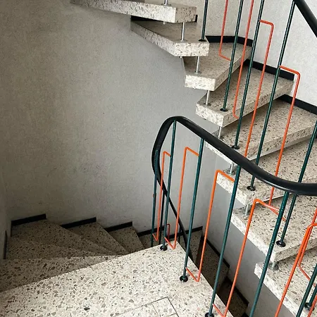 Mit 4 Betten - Balkon - Kueche * Fuldabruck