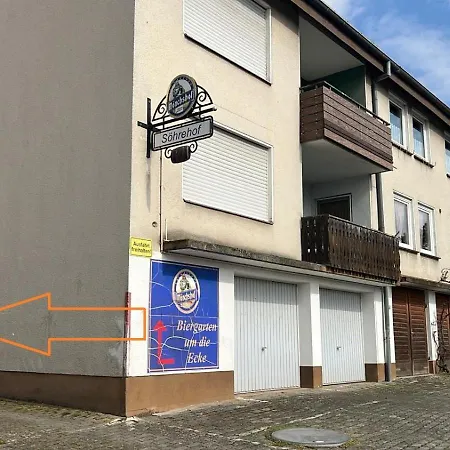 Mit 4 Betten - Balkon - Kueche *