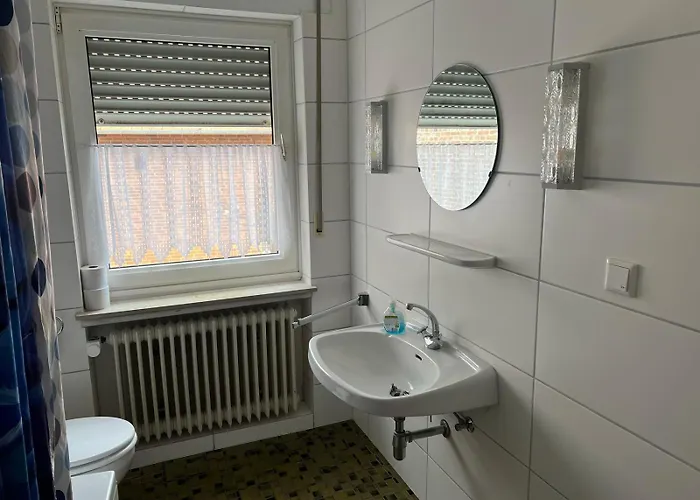 شقة Mit 4 Betten - Balkon - Kueche *